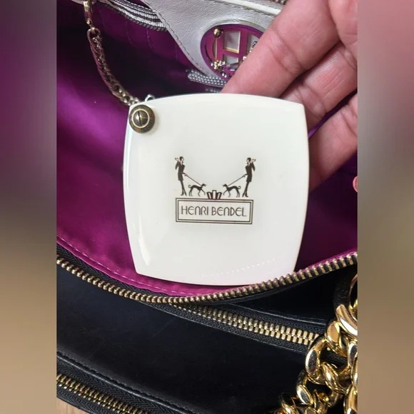 Henri Bendel Black Quilted Purse with Heavy Gold Chain - Picture 6 of 10